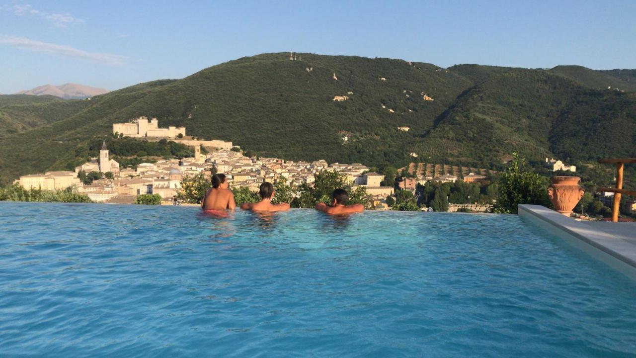 Agriturismo Collerisana Spoleto Eksteriør bilde